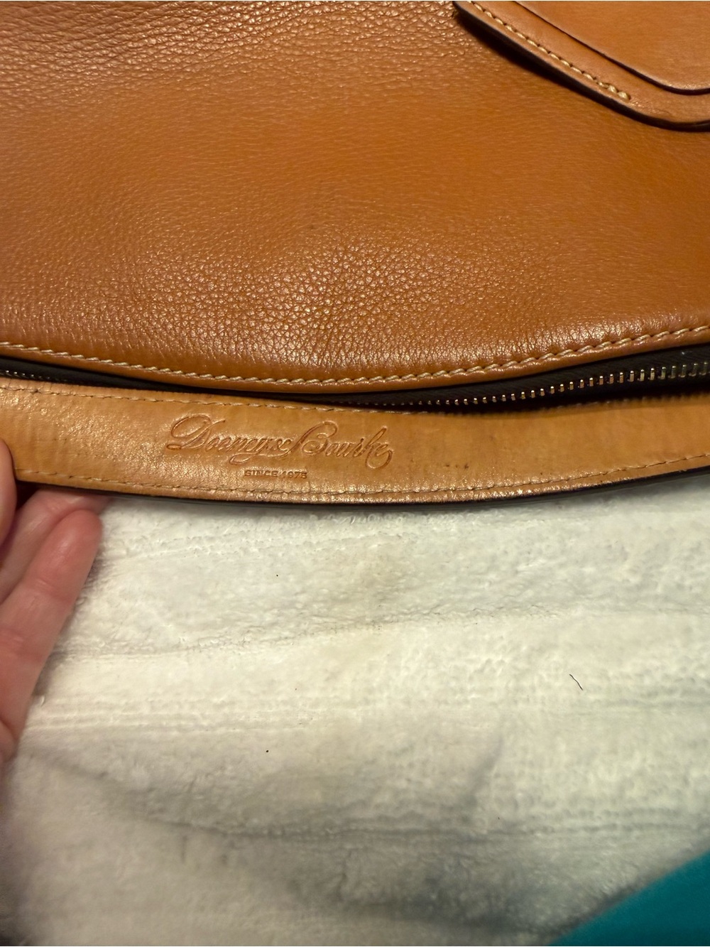 Dooney and Bourke shoulder bag - Picture 8 of 11